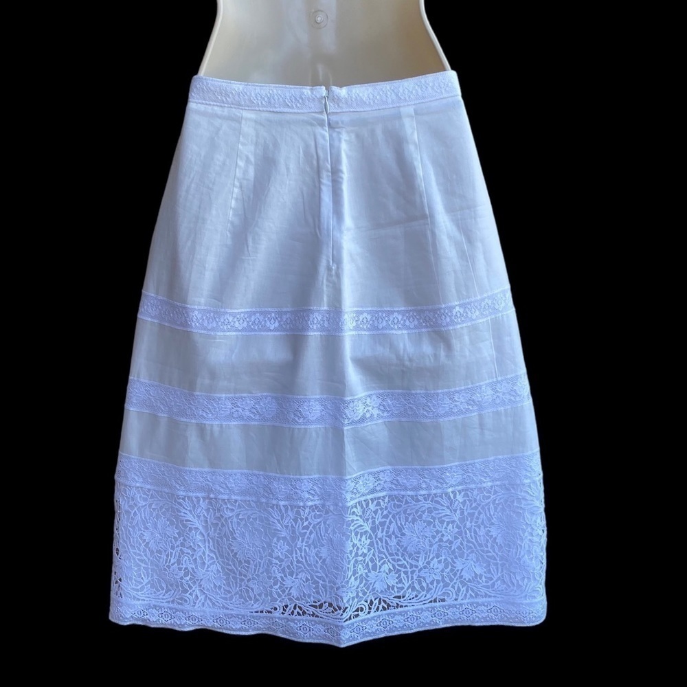 Burberry Lace Lined Skirt size 2 - Picture 3 of 10